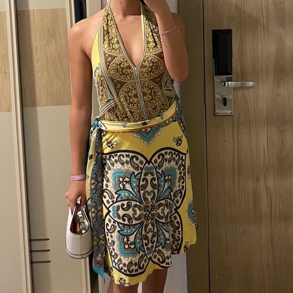 Dress - Picture 2 of 2